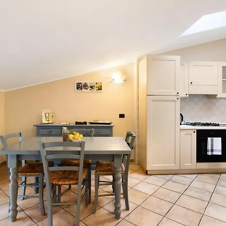 Ultimo Tiro-appartamento Terzo Tiro