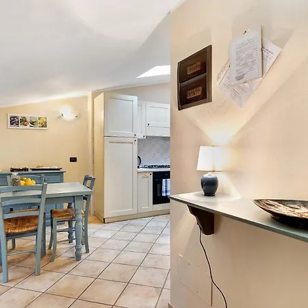 Ultimo Tiro-appartamento Terzo Tiro