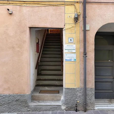 Ultimo Tiro-appartamento Terzo Tiro Alojamento de Turismo Rural Cisano sul Neva