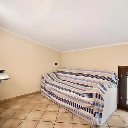 Ultimo Tiro-appartamento Terzo Tiro Alojamento de Turismo Rural Cisano sul Neva