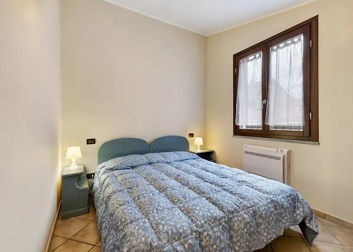 Фермерский дом Ultimo Tiro-appartamento Terzo Tiro Cisano sul Neva